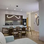 Urban Global - Jacuzzi -8th Floor No 03 - Free Garage - Luxury *