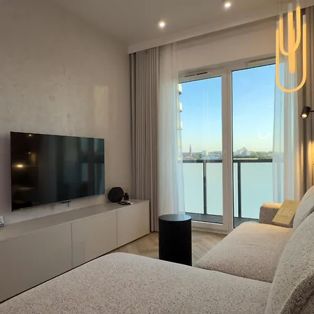 Apartment Urban Global - Jacuzzi - 8th Floor No 03 - Air Condition - Balcony - Free Garage - Luxury