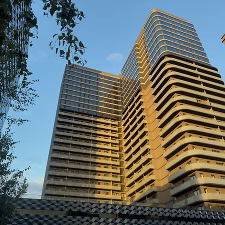 Urban Global, Jacuzzi, 8th Floor No 03, Free Garage, Self Check-in, No Deposit * 卡托维兹