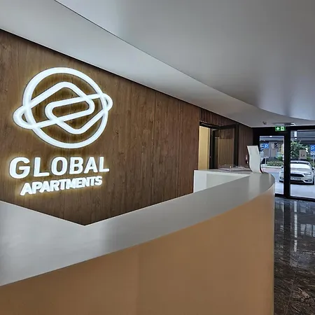 Urban Global, Jacuzzi, 8th Floor No 03, Free Garage, Self Check-in, No Deposit * 卡托维兹