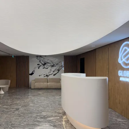 Urban Global, Jacuzzi, 8th Floor No 03, Free Garage, Self Check-in, No Deposit 公寓 *