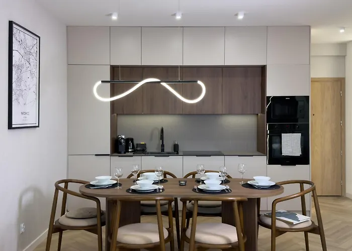 דירה Urban Global, Jacuzzi, 8th Floor No 03, Free Garage, Self Check-in, No Deposit