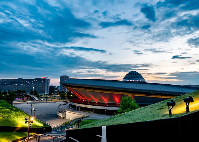 Urban Global, Jacuzzi, 8th Floor No 03, Free Garage, Self Check-in, No Deposit Apartament Katowice