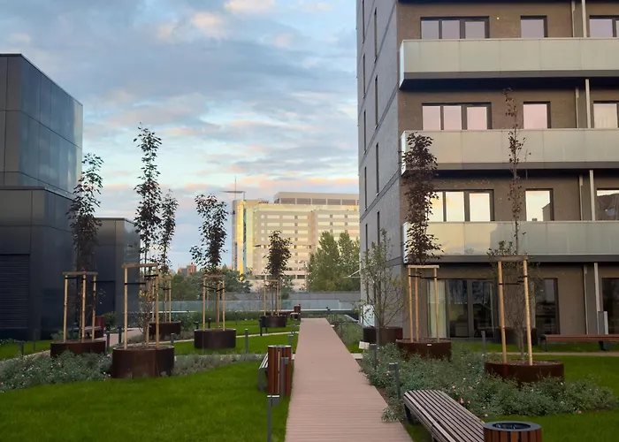 Urban Global, Jacuzzi, 8th Floor No 03, Free Garage, Self Check-in, No Deposit *