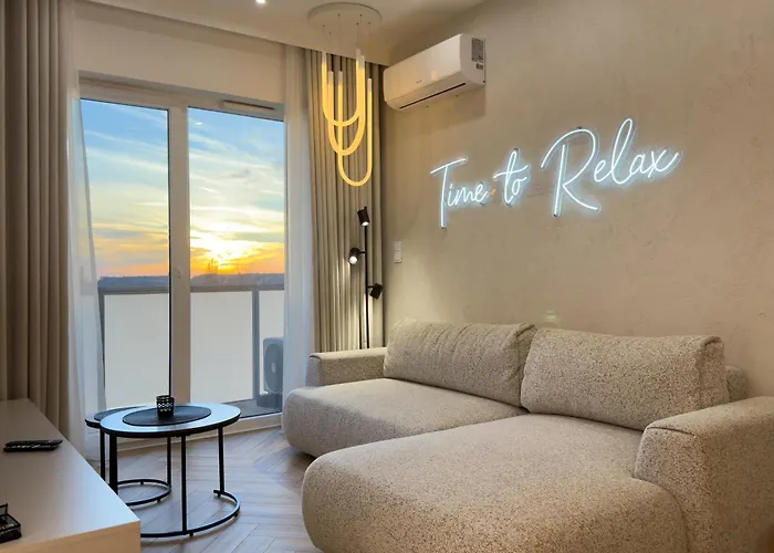 דירה Urban Global, Jacuzzi, 8th Floor No 03, Free Garage, Self Check-in, No Deposit